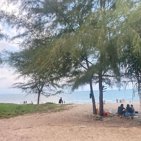 Sutra Impian Seaview Sutra Villa 2 Kuantan Buitenkant foto